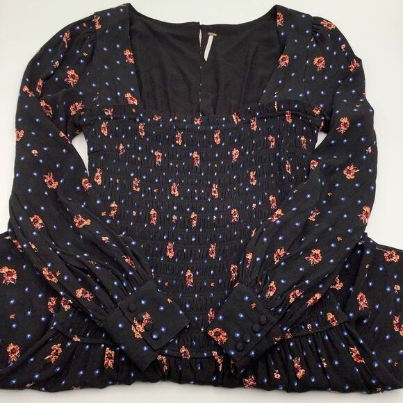 Free People Floral Smocked Dress Medium Square Neck‎ Billow Sleeve NWOT - Picture 2 of 7